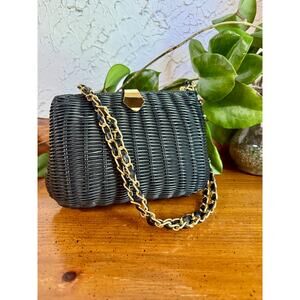 Vintage Black Woven Box Purse Gold Chain Strap Structured Retro Handbag